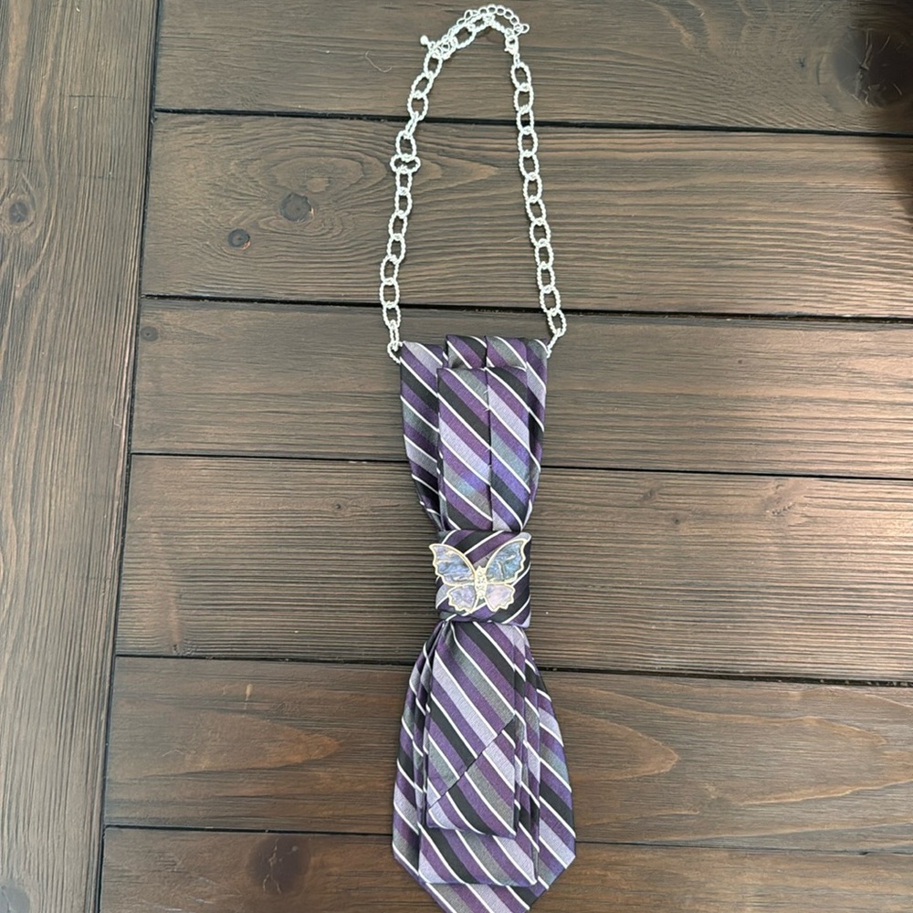 Handmade Upcycled Necktie Bib Necklace with Brooch
Unique & Handmade!